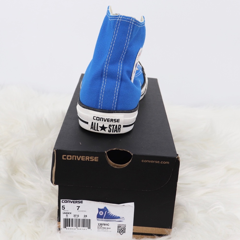 $145 Retail Sizes 5-7.5 Women High tops - Picture 4 of 5